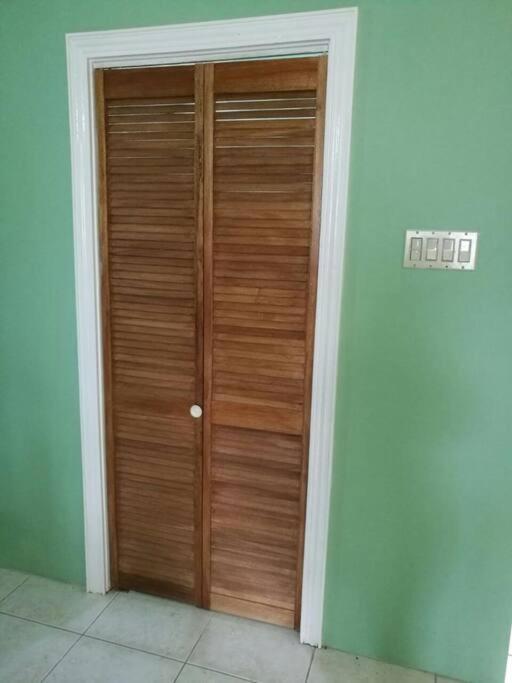 A Lovely Jamaican Get-Away Kingston Exteriör bild